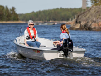 Terhi 440, forhandler i sydjylland - - en stor robust robåd til fiskeri og familieture