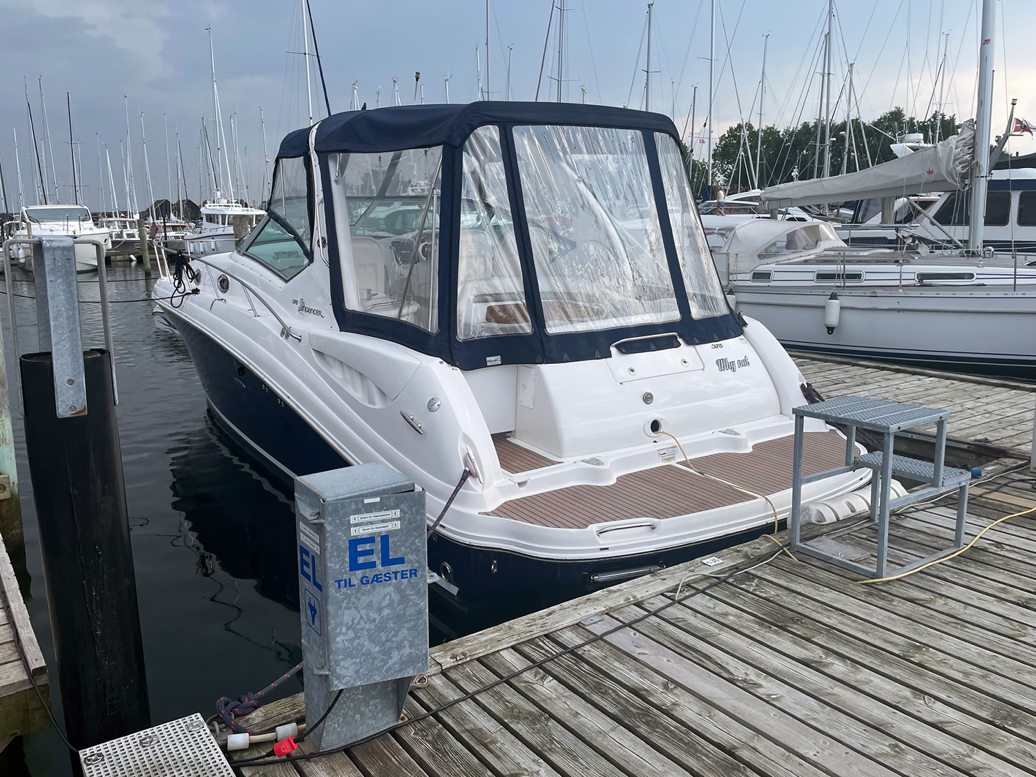 searay_375_sundancer_brugt_saelges Brugt Sea Ray 375 Sundancer sportscruiser/luksuscruiser i ekstraordinær god stand sælges - besigtigelse i Sydjylland efter aftale.