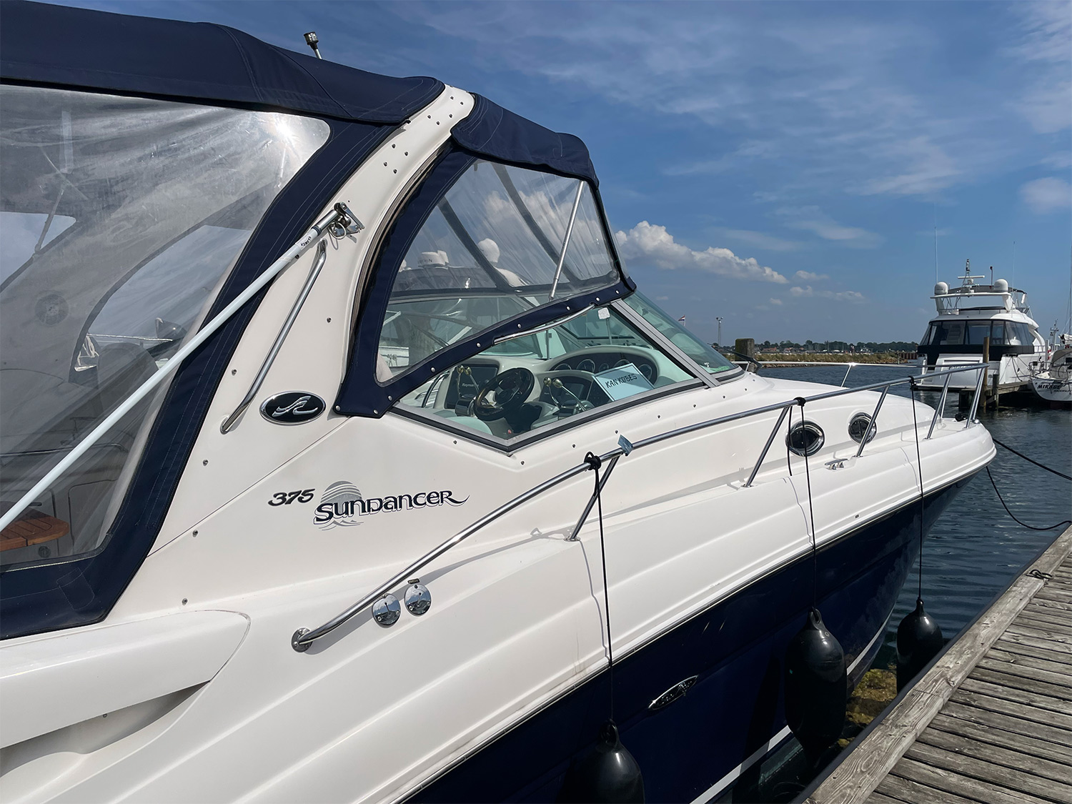 searay_375_sundancer_dayscruiser Brugt Sea Ray 375 Sundancer